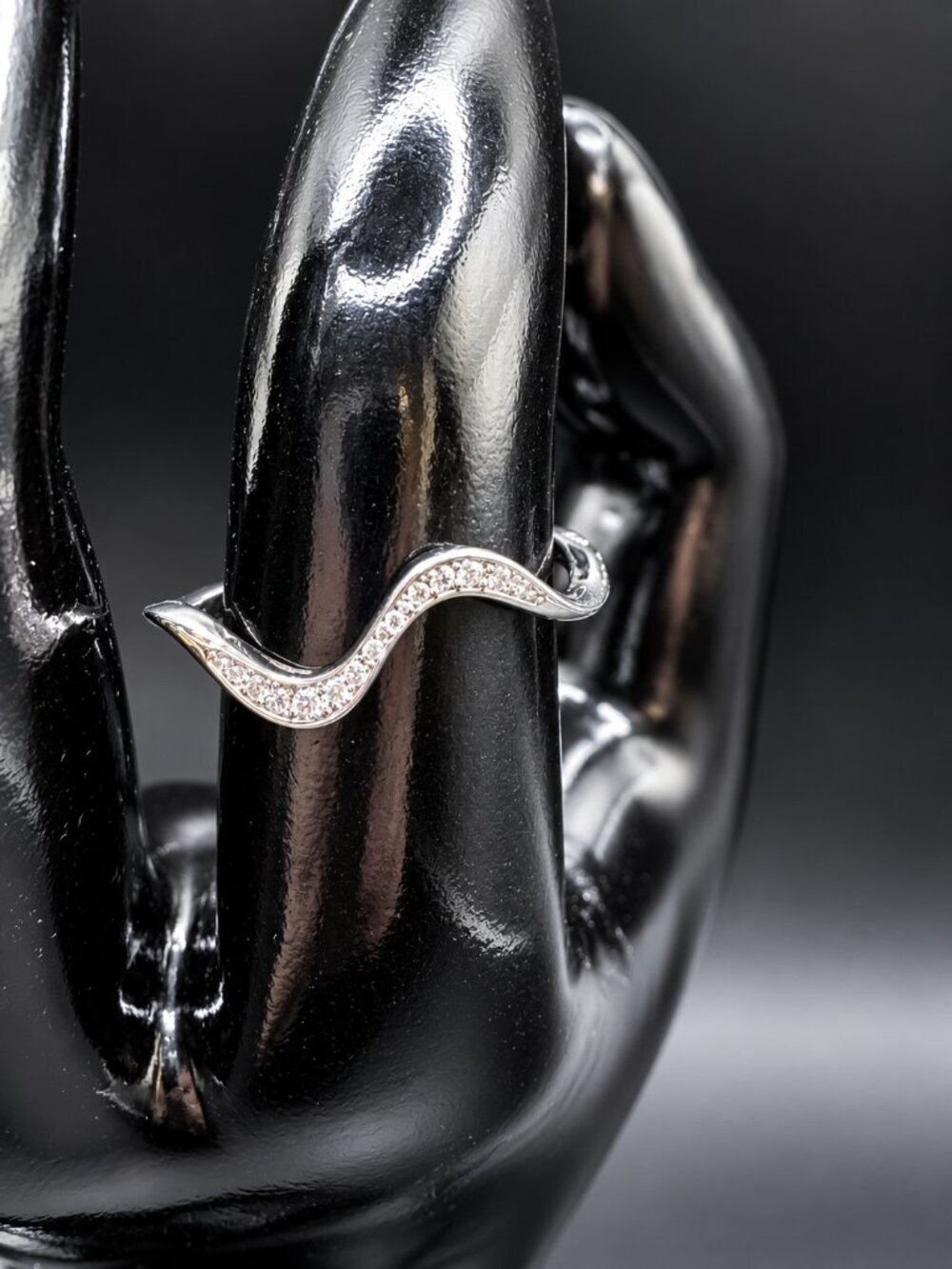 WAVE CZ RING